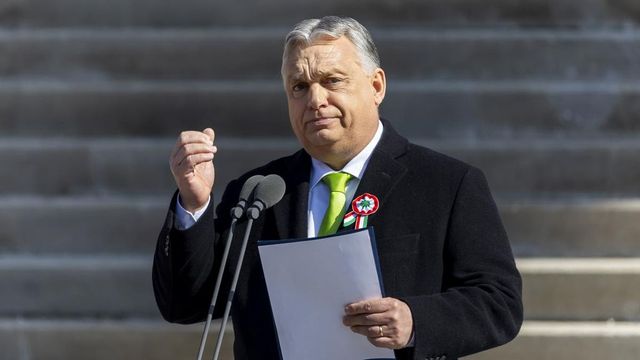 Az Ibolya presszóba nosztalgiázott Orbán Viktor