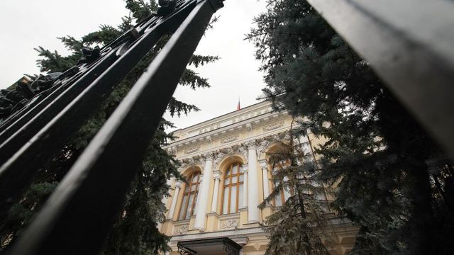 За неделю кредиты могут подешеветь, а доллар - упасть до минимума