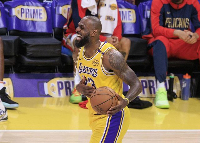 Los Angeles Lakers se vinde pentru 10 miliarde de dolari
