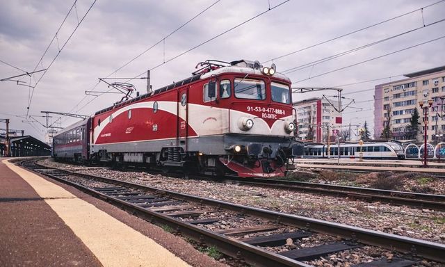 CFR Călători suplimentează trenurile spre Litoral și Valea Prahovei în acest week-end