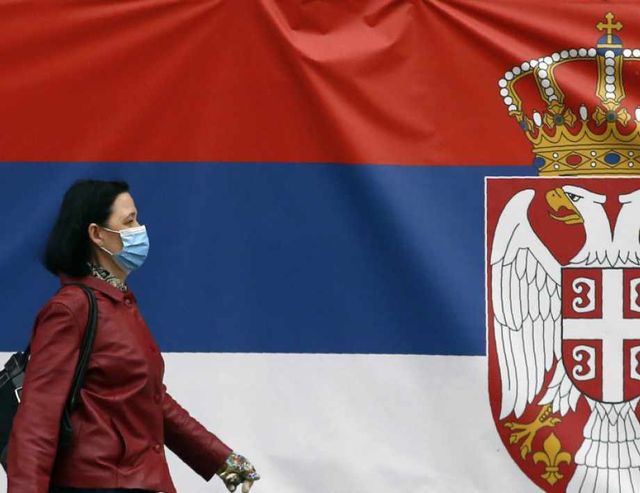 Полицейски час и забрана за събиране на повече от петима в Сърбия