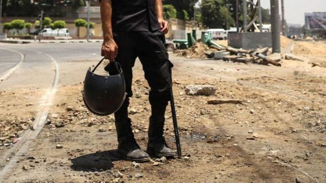 Egitto, esplosione a Il Cairo: morti due agenti e l'attentatore