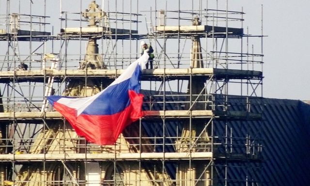 Steagul Rusiei, agațat de catedrala Salisbury, la un an de la cazul de otravire cu Naviciok