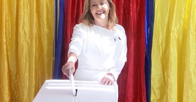 Elena Lasconi: Am votat cu gândul și cu credința că nu ne vor mai face planurile cei din sistem