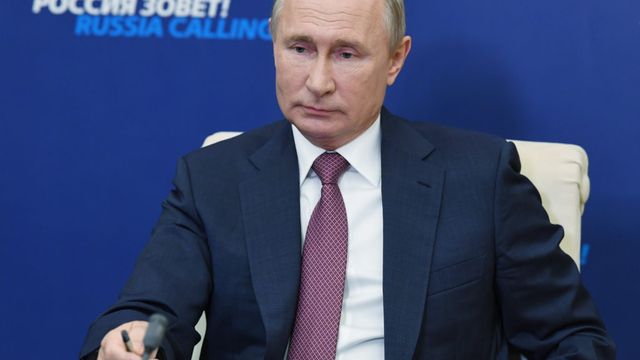 Putyin átalakította az orosz kormányt