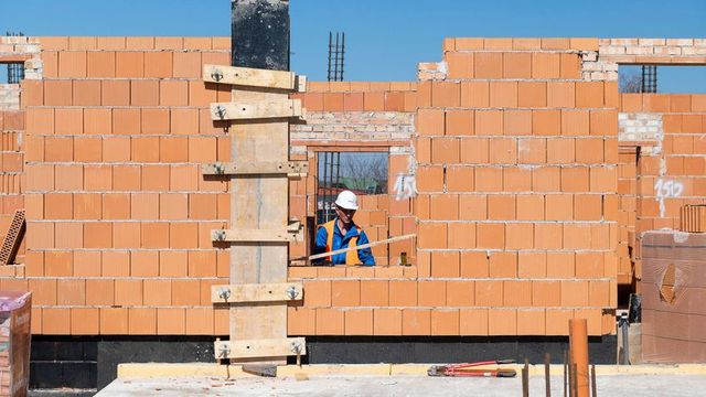 Előzetes megállapodást javasol az ÉVOSZ az építési költségek változása miatt