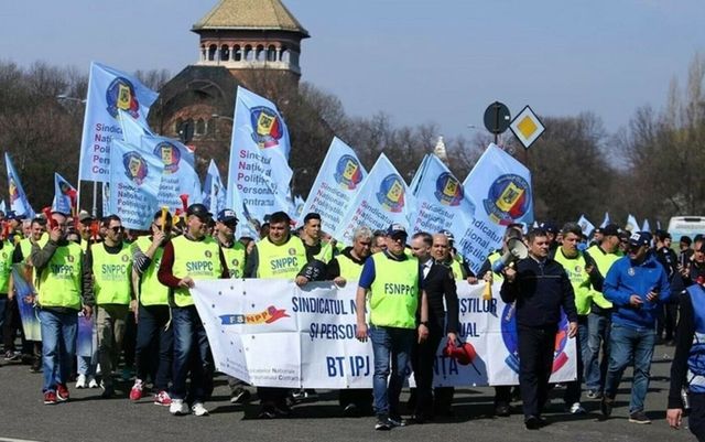 Polițiștii anunță proteste la Ministerul de Finanțe, la Ministerul de Interne și la Guvern
