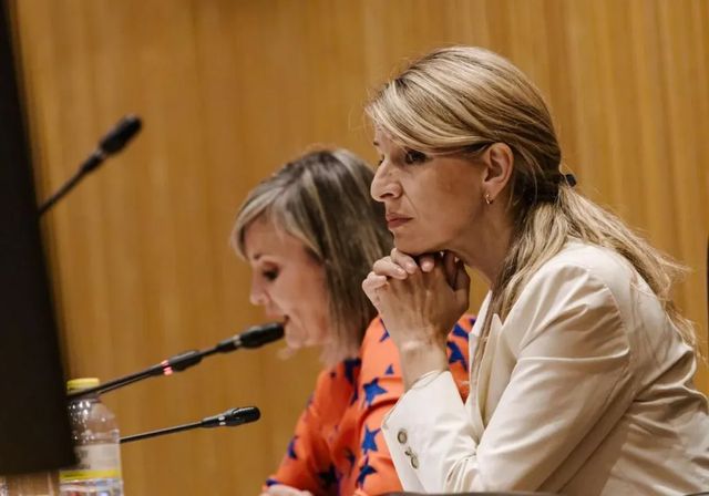 Díaz endurecerá el registro horario ante los escollos en el Congreso por la reducción de jornada