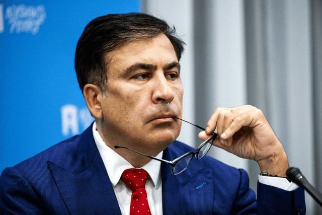 Fostul președinte georgian Mihail Saakașvili a fost „otrăvit cu metale grele” în închisoare și riscă să moară, avertizează medicii