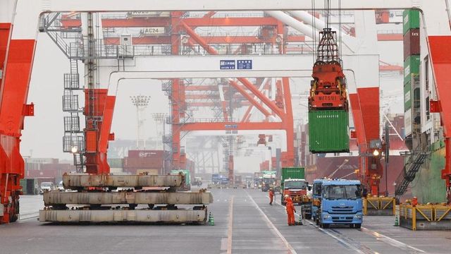 La Borsa di Tokyo apre cauta dopo la contrazione del Pil giapponese