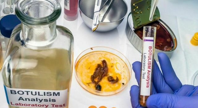 Botulino, sequestrati dai Nas quasi 700 chili di conserve e succhi di frutta a rischio