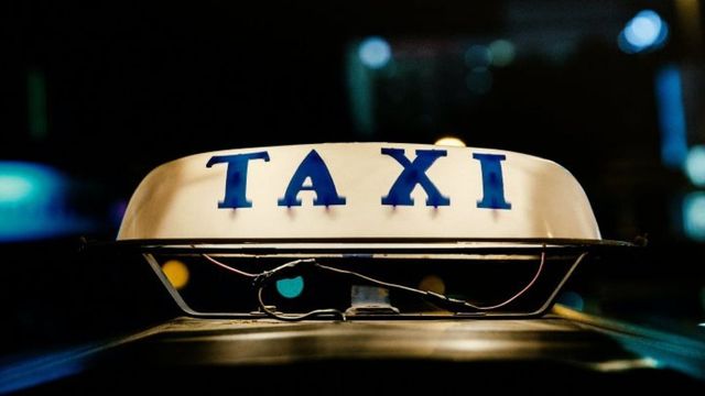 Таксиста приговорили к 12 годам тюрьмы за изнасилование несовершеннолетней