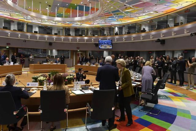 Ue, via libera formale alle nuove sanzioni contro Mosca