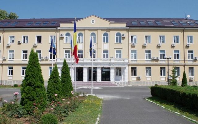 Șase titluri de doctor obținute la Academia Națională de Informații, retrase
