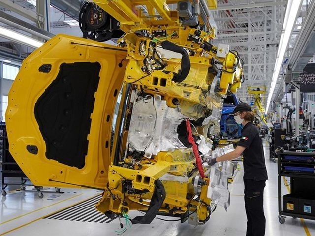 ++ Istat, scende la fiducia dei consumatori, sale per imprese ++