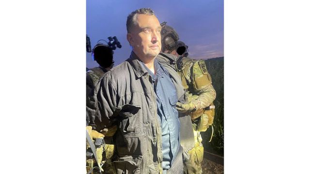 Vance Boelter visited other politicians’ houses too night of Minnesota shootings