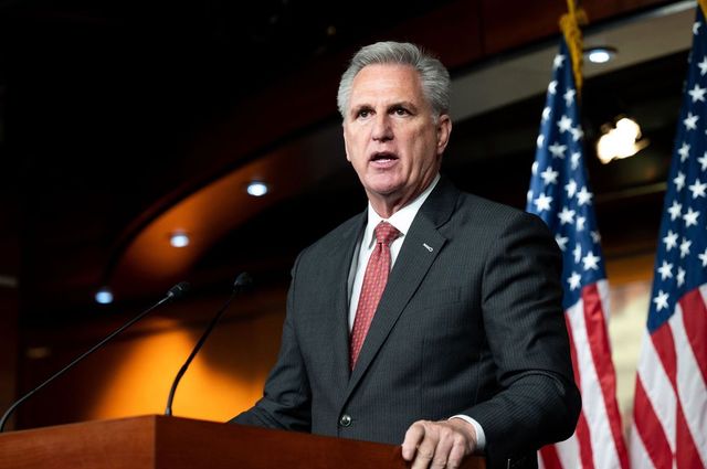 Donald Trump îndeamnă aleșii republicani să-l voteze pe Kevin McCarthy la conducerea Camerei Reprezentanților