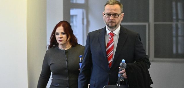 Expremiér Nečas i jeho manželka opět odmítli vinu v kauze trafik pro poslance