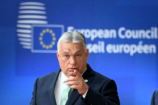 Orbán Viktor a Harcosok Klubjában azt írta, hogy ismét kiderült, a Tisza egy digitális blöff