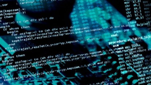 Un atac cibernetic masiv a vizat website-uri guvernamentale