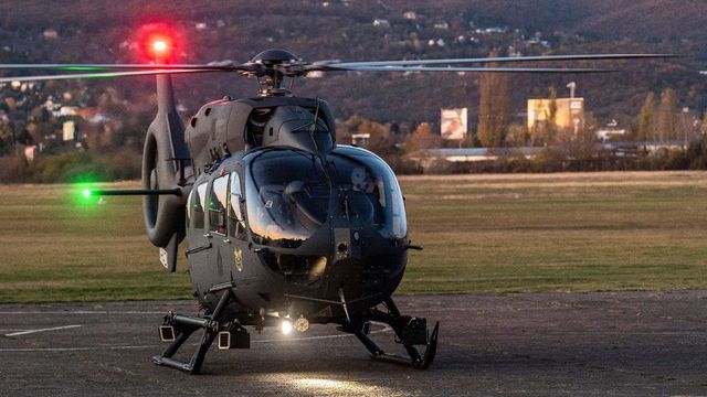 Már a szolnoki bázison vannak a honvédség első új helikopterei