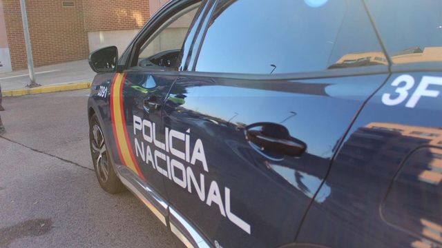 Detienen a un hombre como presunto asesino de su expareja, una mujer de 54 años, en Motril