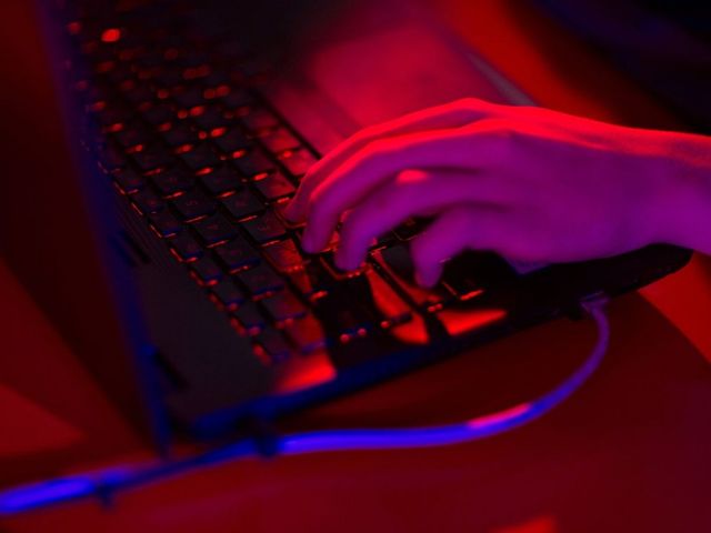SUA avertizează că Rusia utilizează un soft specific pentru atacuri cibernetice