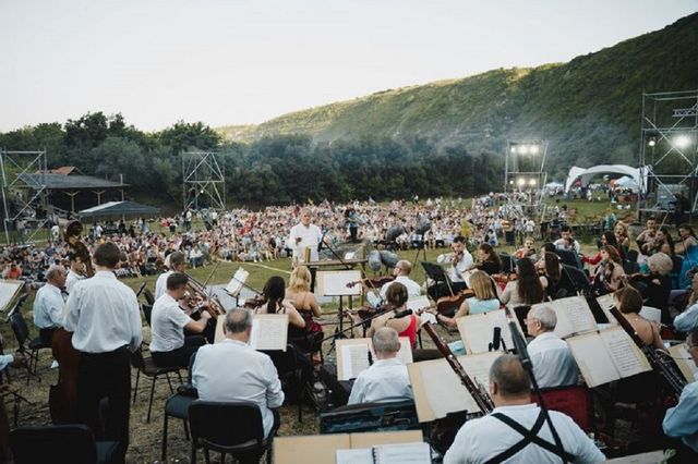 Festivalul de muzică clasică în aer liber „DescOperă” revine după o pauză de doi ani