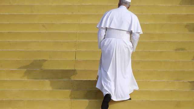 El Papa recibe por primera vez a víctimas de abusos sexuales cometidos por eclesiásticos