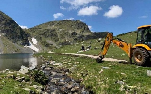 Борисов нареди незабавно спиране на багерите в Рила