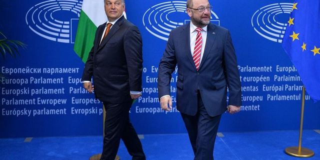 Martin Schulz szerint Orbán Viktort és Jaroslaw Kaczynskit lehetetlen újra bevonni az uniós politikába