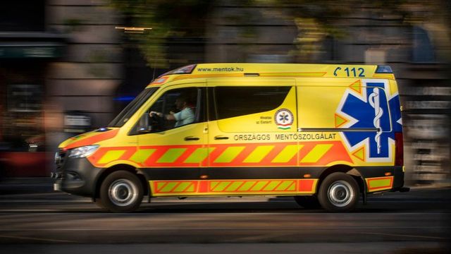 Két súlyos baleset is történt az M1-esen pénteken – gyerekek sérültek életveszélyesen