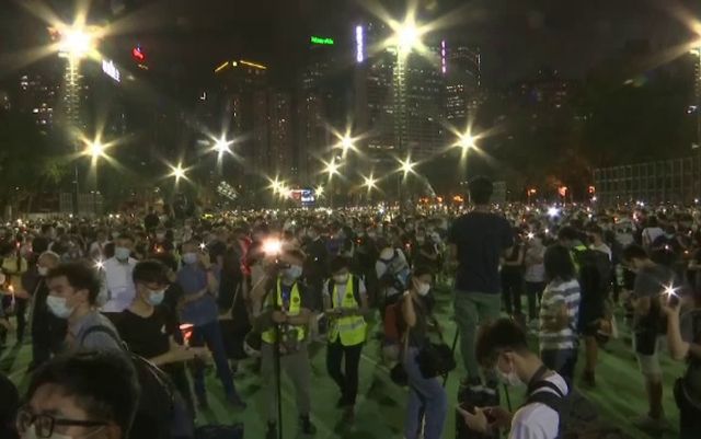 Noi proteste violente în Hong Kong, la 31 de ani de la masacrul comis în Piața Tiananmen