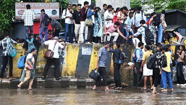 One killed as heavy rainfall batters Kerala, orange alert issued in six districts