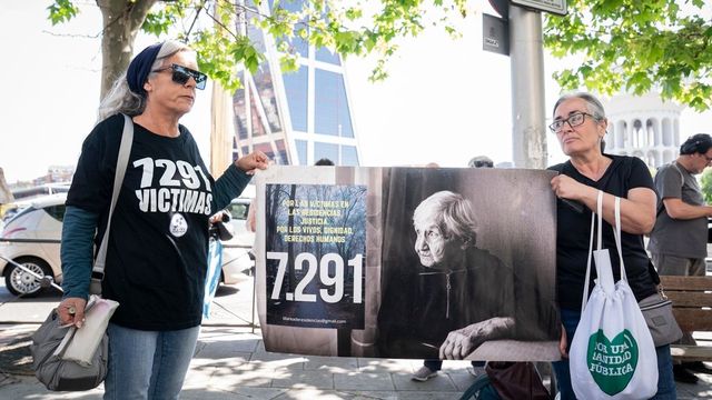 Otro juzgado imputa a altos cargos de Ayuso por los protocolos de las residencias