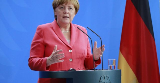 Kancléřku Merkelovou opět postihl třes