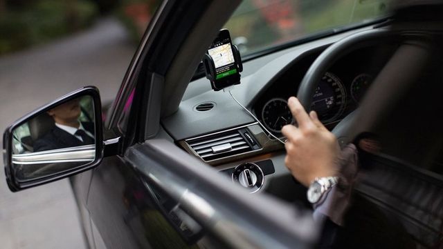 Proprietarii de mașini vor putea înregistra vehicolele fără prezentarea documentului ce confirmă achitarea taxei de drum