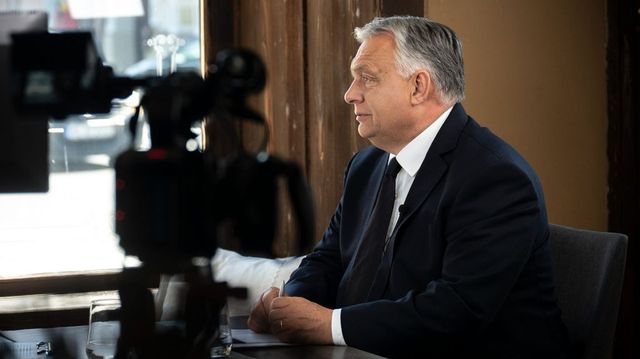 Orbán Viktor szerint bomlik a Tisza: így kommentálta a tiszás frakcióvezető hirtelen lemondását