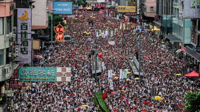 Mii de protestatari au revenit pe străzile din Hong Kong, împotriva legii chineze privind securitatea în regiune