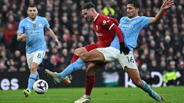 Liverpool, Manchester City Draw 1-1 To Leave Arsenal Top Of Premier League