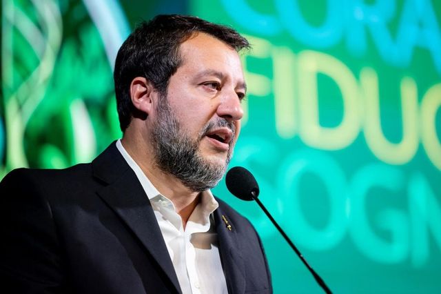 Salvini, condono per regolarizzare milioni di italiani