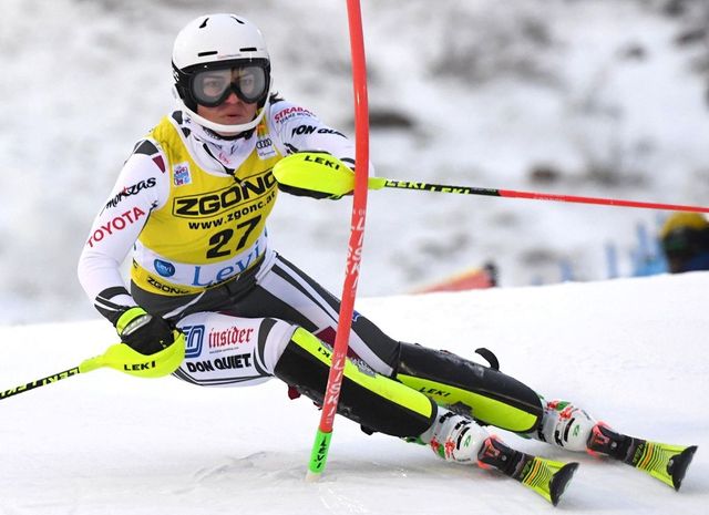 Dubovská byla dvanáctá ve slalomu ve finském Levi, vyhrála Slovenka Vlhová
