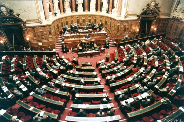 Franța | Premierul Edouard Philippe a prezentat demisia Guvernului