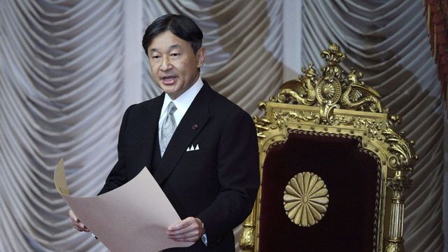 Kedden tartják az új japán császár koronázását