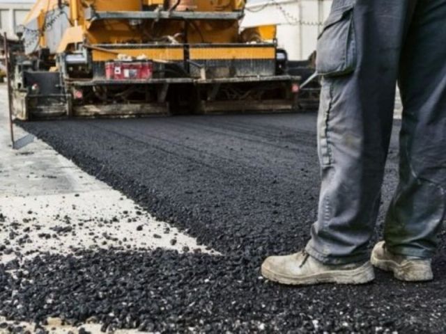 Un grup de lucru va verifica materialele folosite la reparația drumurilor din Chișinău