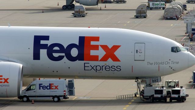 Több ezres elbocsátásra készül a FedEx Európában