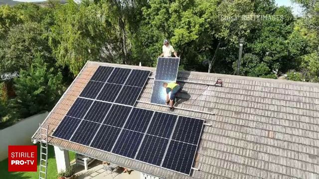 Legea prosumatorilor, adoptată: românii pot folosi energia produsă acasă pentru alte locuințe