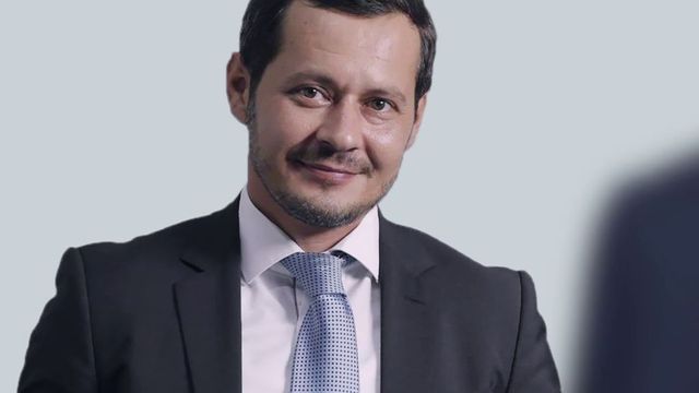 Investigație: Peste 13 milioane de lei, oferite mai multor angajați ai Primăriei Chișinău