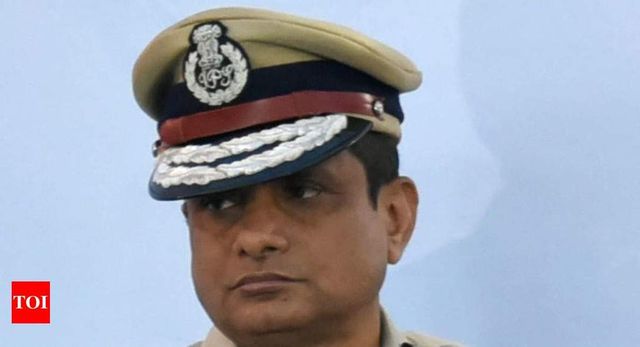 Ex-Kolkata police commissioner Rajeev Kumar moves SC seeking extension of seven days protection from arrest