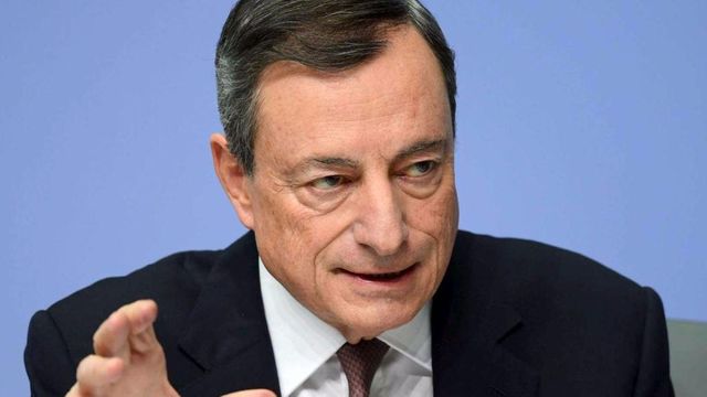 Draghi: contro rallentamento economia urge aumento spesa pubblica